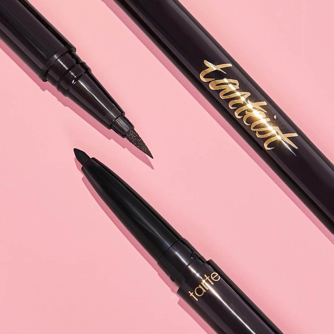 Tarte Cosmeticsさんのインスタグラム写真 - (Tarte CosmeticsInstagram)「Get a perfect wing in seconds using our double take #vegan eyeliner 🙌 This bestselling dual-ended eyeliner has a waterproof liquid on one end & a gel formula on the other! Now is the perfect time to perfect your flick - grab this effortless eyeliner now on tarte.com! #crueltyfree #rethinknatural #naturalartistry」7月8日 22時24分 - tartecosmetics