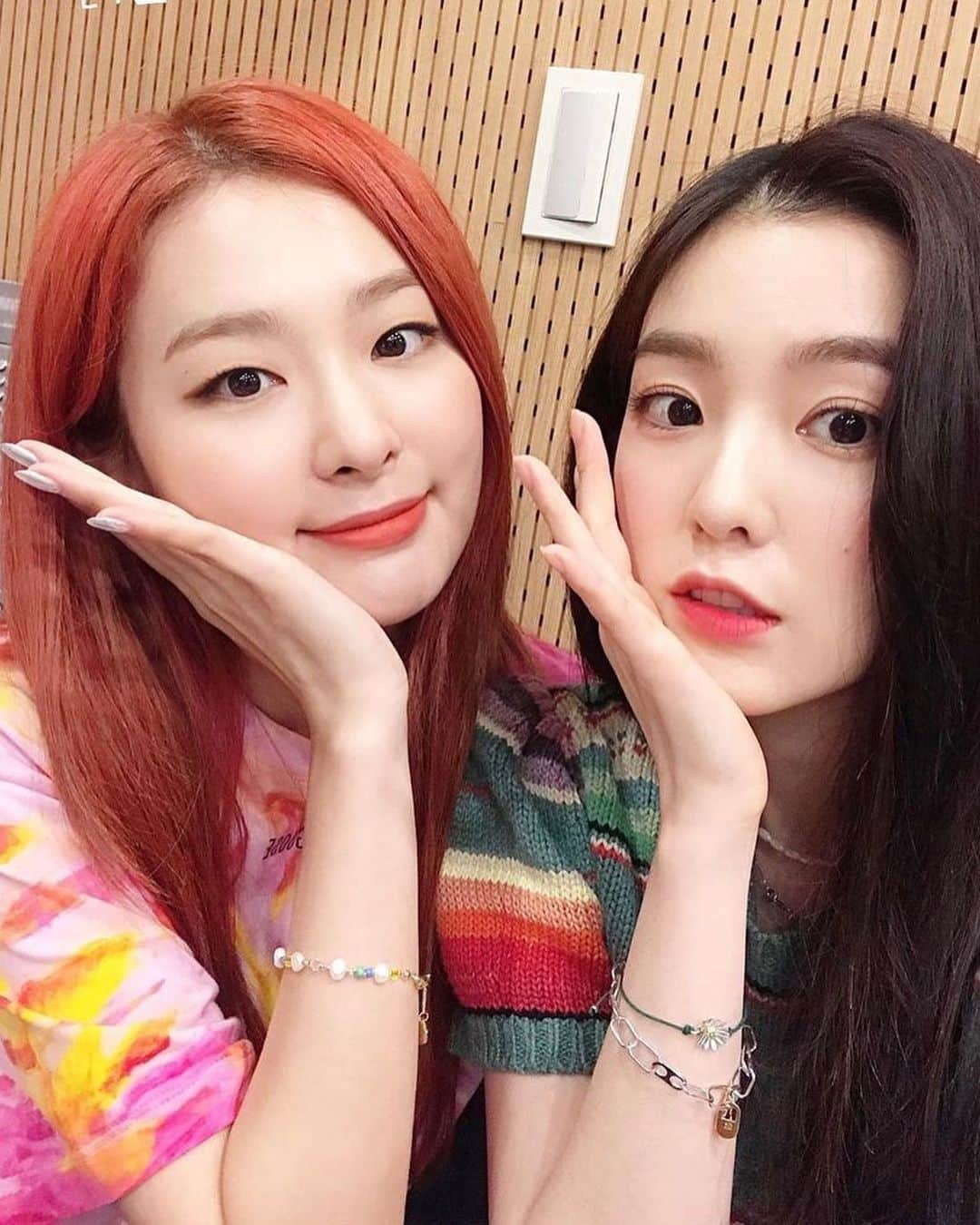 スルギさんのインスタグラム写真 - (スルギInstagram)「200708 IRENE & SEULGI - Cultwo Show @hi_sseulgi @renebaebae @redvelvet.smtown」7月8日 22時41分 - kristiandawal29