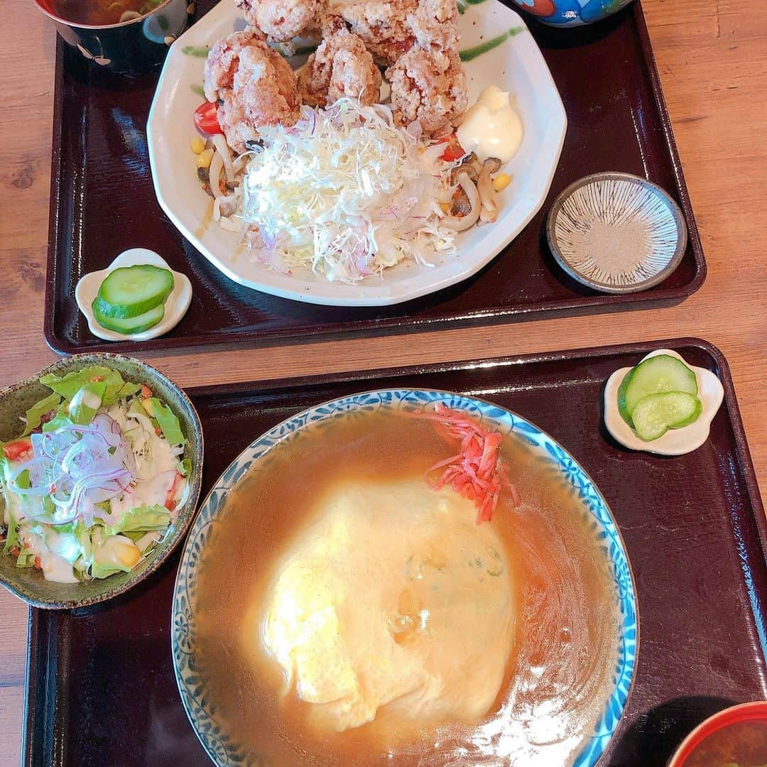 maiii0301さんのインスタグラム写真 - (maiii0301Instagram)「お世話になってる🍴 @bistro_soil さんへ♡ ただでさえ週替わりメニューで楽しめるのですが 今日は、事前オーダーにて食べたいメニューをお願いしちゃいましたー（常連感🤭🤫） Bistro soil 天津飯☪︎ 抹茶のテリーヌ♡ ━︎━︎━︎━︎━︎━︎━︎━︎━︎━︎━︎━︎━︎━︎━︎━︎━︎━︎━︎━︎ あ〜上品で無駄のない、口の中で香り広がる感じで伝わるかな✨ 今週のパスタメニューの いかしそジェノベーゼも絶対美味しいはず笑♡ トップ画は、前回いただいた梅じゃこのオイルパスタ。夏メニューでさっぱり♡オリジナルのチーズディップでバケット付き。 あとここの唐揚げも美味しい‼︎👍 ━︎━︎━︎━︎━︎━︎━︎━︎━︎━︎━︎━︎━︎━︎━︎━︎━︎━︎━︎━︎ そして駐車場に、面白いものを発見しました🤣♡ 倉庫がsoil スーパードラ◯！ なんだかほっこり⑅︎◡̈︎*」7月8日 22時45分 - maiii0301