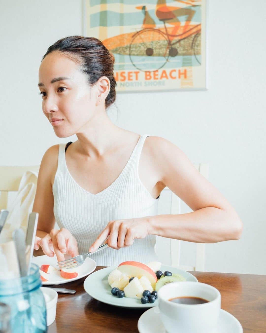 のインスタグラム：「石垣島でも本島でもBBクリームのみで過ごしました。 なんか子供を見ている目線の自分って優しい気がする。 自分では気づけない表情。  photo @atsushi__sugimoto」