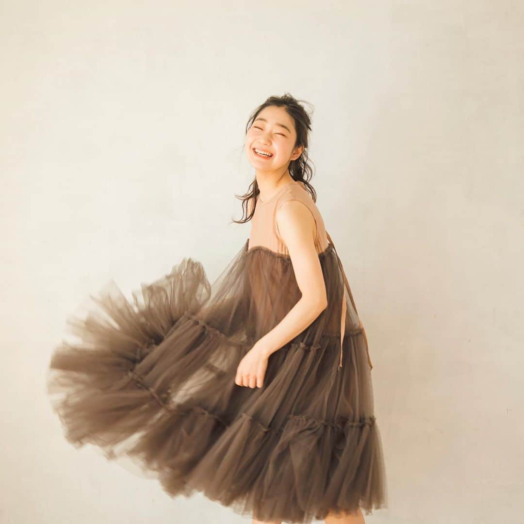 斎藤なりのインスタグラム：「7月8日26歳になりました！ みなさんの心の幸せをわたしはお祈りします！ その為にわたし達は居るんだから . そして大雨の被害がとても心配です。 もしわたしにできる事があったら教えてくださいね。」