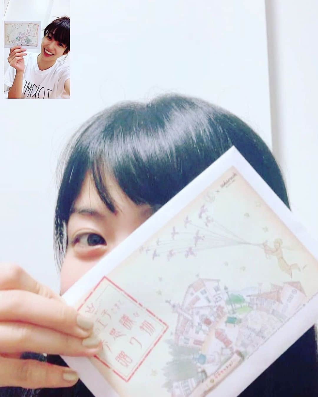 富田麻帆さんのインスタグラム写真 - (富田麻帆Instagram)「先日、あいあいとリモートで謎解きをやりました！ これはリモート専用の謎解きではないんだけど、同じ物を購入してテレビ電話を繋いだ状態で2人でやりました！  『星の王子さまと不思議な贈り物』  本来ならば星の王子さまミュージアムに行って解くものなんだけど、実際に行けない人の為に作られた謎解き♡ 行った気分にも慣れるし謎も解けるし、楽しかった〜✨  1回行ってみたいと思ってた星の王子さまミュージアムが、こんな形で見れるとは......！  星の王子さま、実は読んだ事ないの。 最初に見たのは舞台でした！ 宮崎あおいさん演じる王子さまが見たくて、当時チケットを取って行った思い出！ 懐かしい.......♡  謎解き一緒に解きたいけど、会えないしな、、、ってお友達と私達みたいに同じ物をGETしてテレビ電話でやるってのも新たな楽しみ方かも！  皆様も謎解きやりたくなったら、是非！！！  あ！スタァライトの謎解きもギャラリーアーモで出来るので是非、体験してみてね💕✨  #謎解き #スタァライト」7月9日 0時00分 - maho_tomita6261