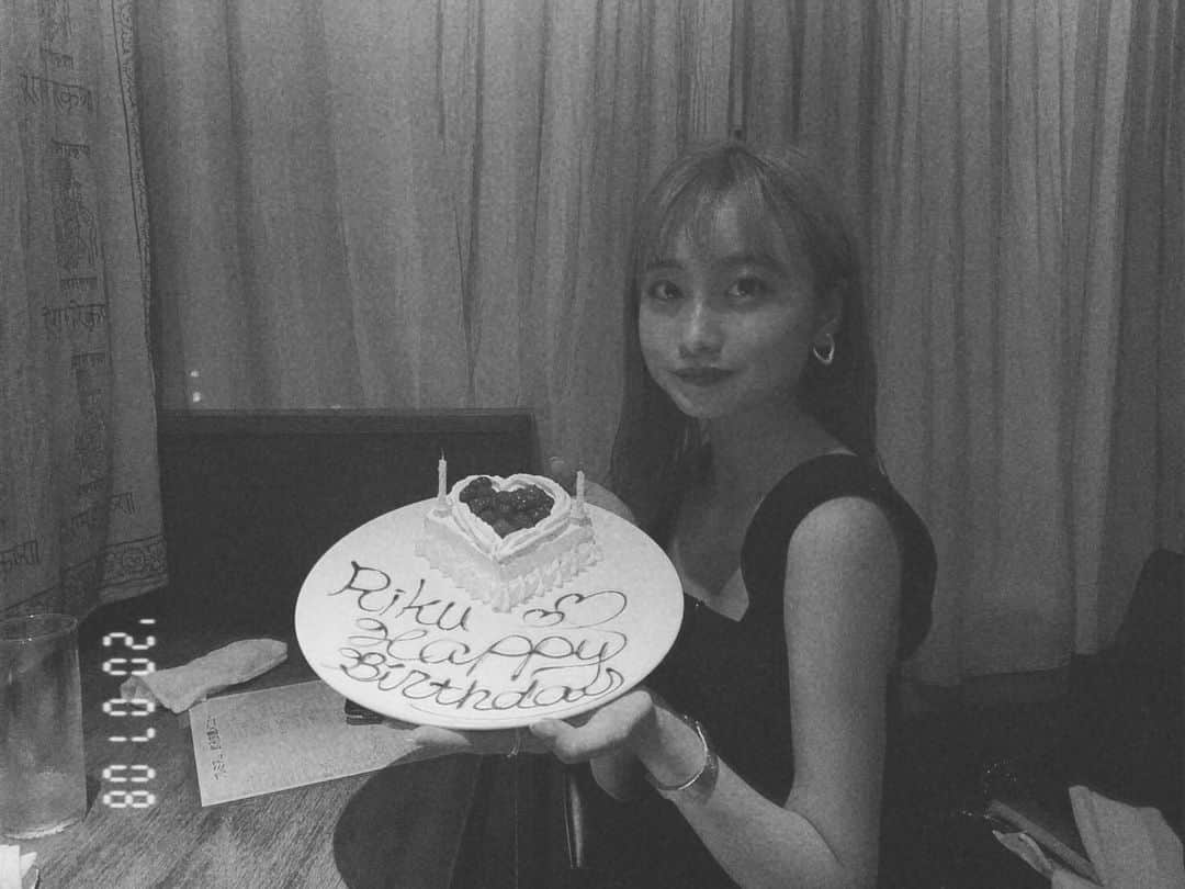 内海里来のインスタグラム：「Thank you for the best birthday surprise🎂﻿ ﻿ ﻿ ﻿ ﻿ 昨日は大好きなだいすきな愛理に﻿ 誕生日サプライズしてもらったよ🤍﻿ 美味しい料理とケーキに素敵な時計まで﻿ 本当にありがとう。﻿ ﻿ ﻿ #誕生日サプライズ #お祝いケーキ #誕生日プレゼント #三条カフェ #木屋町 #京都ディナー #instalikes #birthdaycake #snidel #thankyoubestfriend #l4likes #lfl」