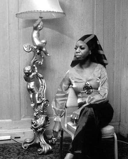 リアン・ラ・ハヴァスのインスタグラム：「Icon. Legend. Spirit creature. ALL the superlative adjectives. #ninasimone」
