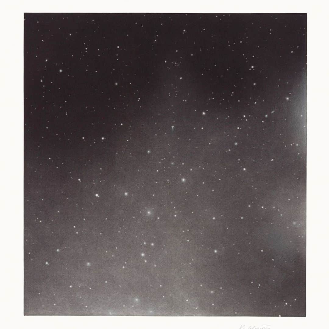 アリス・ガオさんのインスタグラム写真 - (アリス・ガオInstagram)「untitled (dark sky 2) vija celmins」7月9日 10時45分 - alice_gao