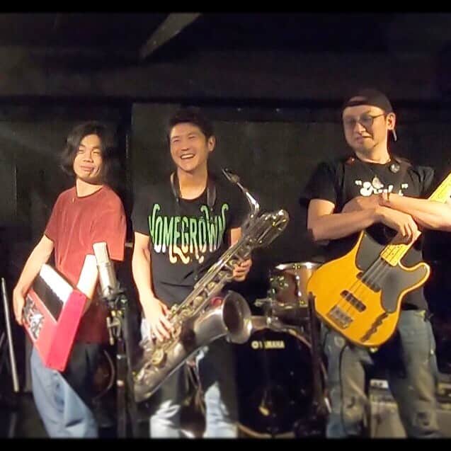 MONKYのグルメインスタ