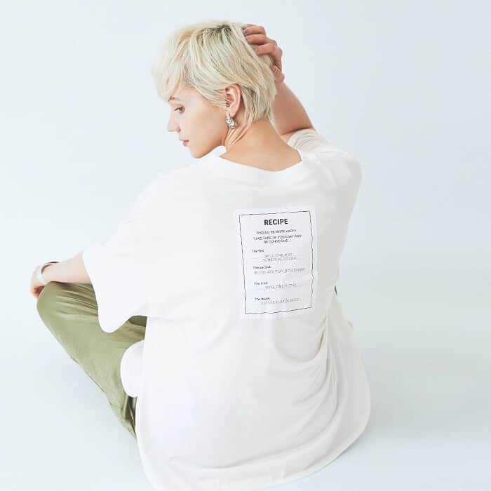 titivateさんのインスタグラム写真 - (titivateInstagram)「≪newitem≫ . #バックタグルーズTシャツ  【3color】￥1,990円+tax (AVJR0162) . ◆画像をタップすると商品ページがご覧いただけます。 . . #titivate #ティティベイト #トップス #Tシャツ #ルーズTシャツ #バックタグ #バックデザインTシャツ #オーバーサイズ #クルーネック #夏トップス #夏コーデ #2020SS #ファッション #fashion #プチプラ #コーデ #ファッション通販 #onlineshop . ▼titivate(ティティベイト)はこちら▼ @titivatejp ▼ur's(ユアーズ)はこちら▼ @urs_official ▼seadress(シードレス)はこちら▼ @seadress_official」7月9日 11時42分 - titivatejp