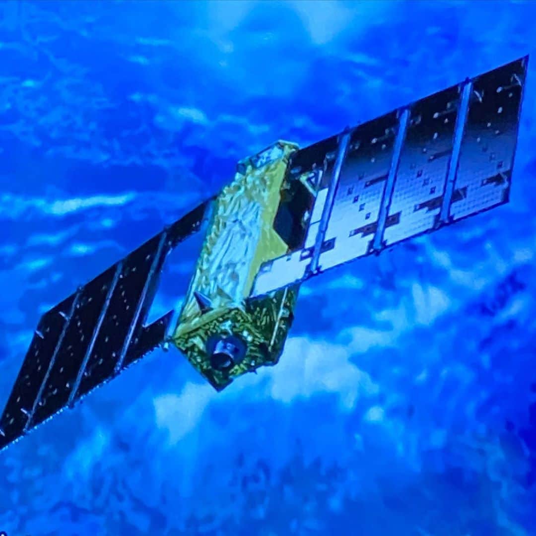 YOSHIROTTENのインスタグラム：「#tsubame #jaxa」