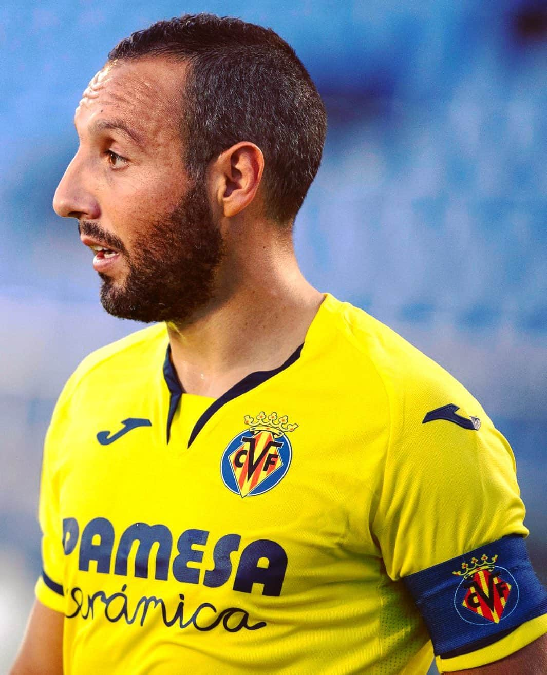 LFPさんのインスタグラム写真 - (LFPInstagram)「💛 C A P T A I N 💛 • #LaLiga #LaLigaSantander #Villarreal #Cazorla #Football」7月9日 4時27分 - laliga