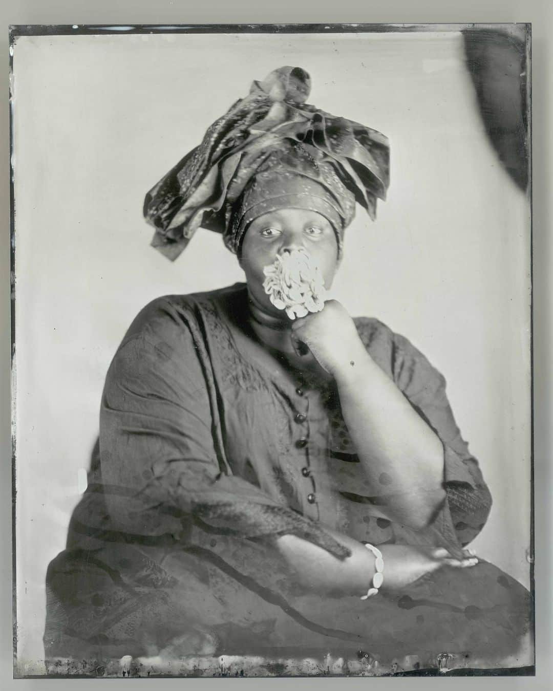 AnOther Magazineさんのインスタグラム写真 - (AnOther MagazineInstagram)「Khadija Saye’s powerful photography is now on show in London ⁠⠀ ⁠⠀ Photographs by the late artist, who was just at the beginning of her career when she died in the Grenfell Tower fire in 2017, are now on display in new public art project @breathisinvisible in Notting Hill. Find out more at the link in our bio 📲⁠⠀ ⁠⠀ 📸  is Peitaw, 2018⁠⠀」7月9日 5時31分 - anothermagazine