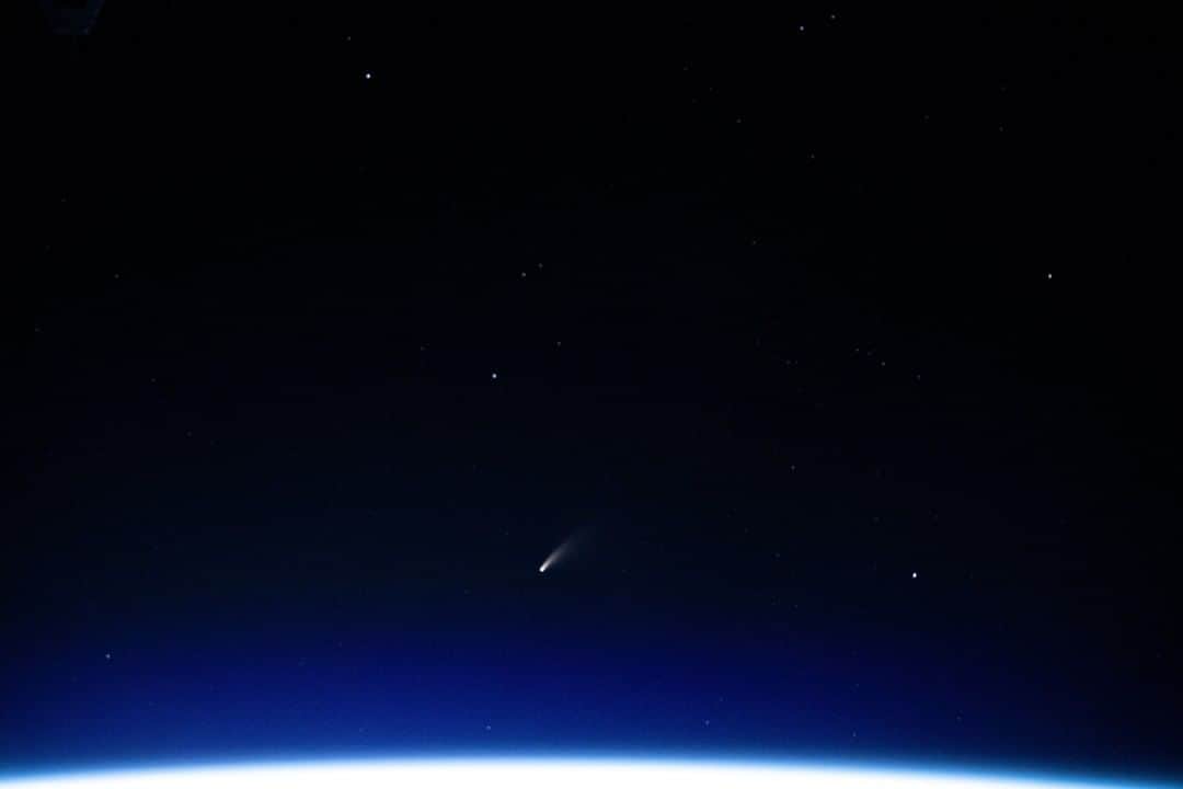 NASAさんのインスタグラム写真 - (NASAInstagram)「Blink and you might miss it. ☄️⁣ ⁣ A comet visiting from the most distant parts of our solar system made its once-in-our-lifetimes close approach to the Sun on July 3, 2020. Comet C/2020 F3 NEOWISE will cross outside Earth's orbit on its way back to the outer parts of the solar system by mid-August.⁣ ⁣ This image was captured on July 5, 2020 from the International Space Station (@ISS) as the station orbited above the Mediterranean Sea in between Tunisia and Italy.⁣ ⁣ Click the link in the bio to find out how you might be able to catch a glimpse of the glowing comet as it swings through the inner solar system ⬆️⁣ ⁣ Credit: NASA⁣ ⁣ #Comet #NASA #Space」7月9日 6時15分 - nasa