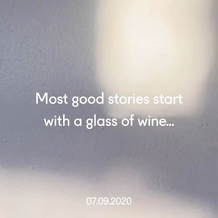 キャメロン・ディアスのインスタグラム：「And our story starts tomorrow... Cheers @katherinepower 🍇🍷」