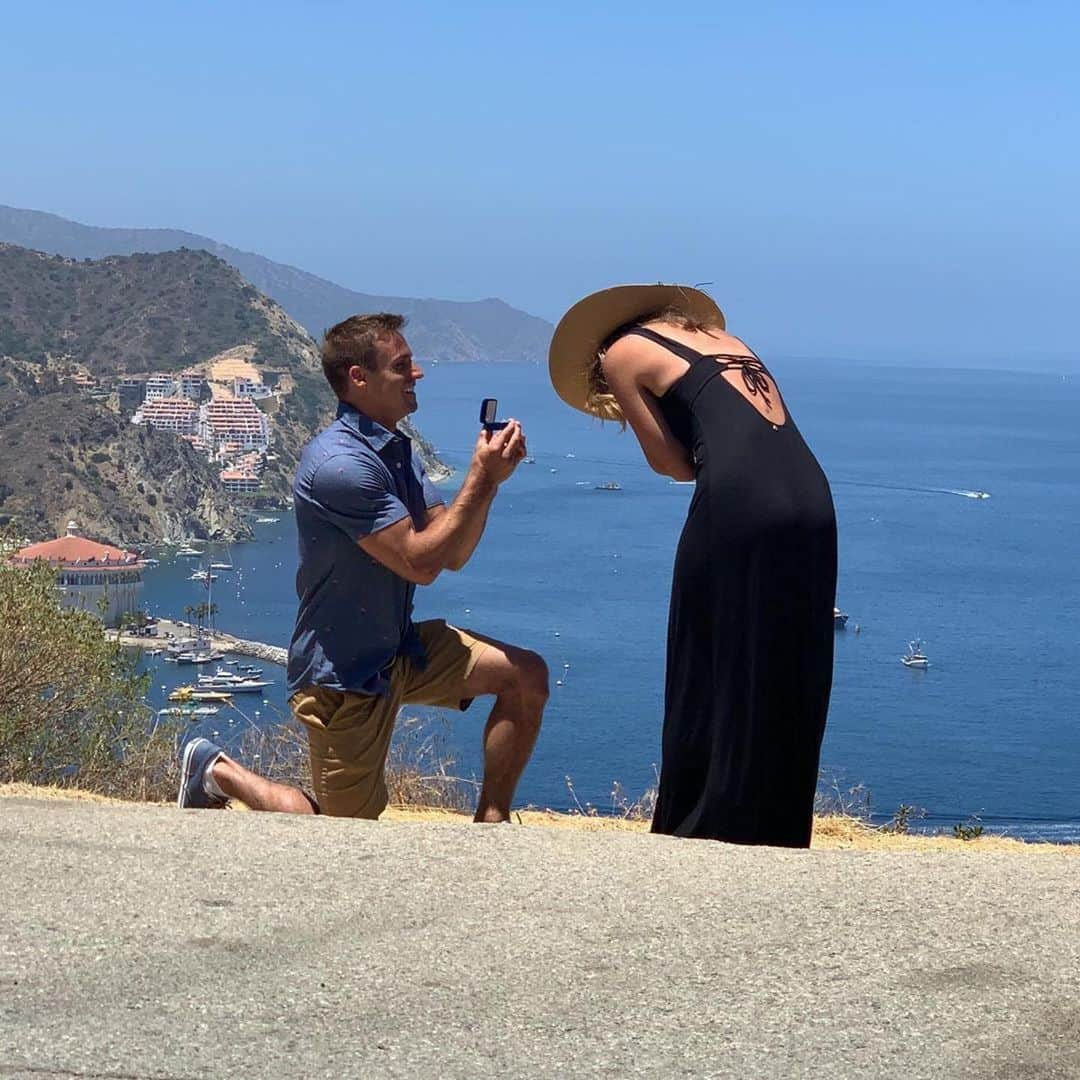 Inside Gymnasticsさんのインスタグラム写真 - (Inside GymnasticsInstagram)「😱Congrats!!! 🎉  #Repost @samuelmikulak Engaged to my best friend! You are the love of my life and forever isn’t long enough!! 😘💍👫」7月9日 8時53分 - insidegym