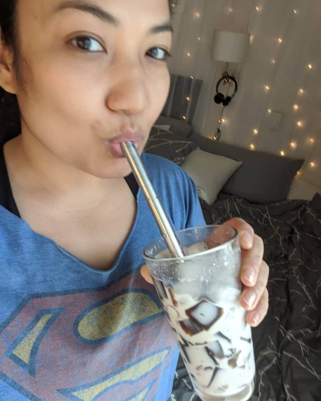 アマルのインスタグラム：「やばい。飲むコーヒーゼリーうますぎる。みんなありがとう。そしてDMでレシピーくれた方(名前行っていいかわからない😁)ありがとう。久しぶりにおしゃべりできてハッピーだった🥰💋うめーーーーー」