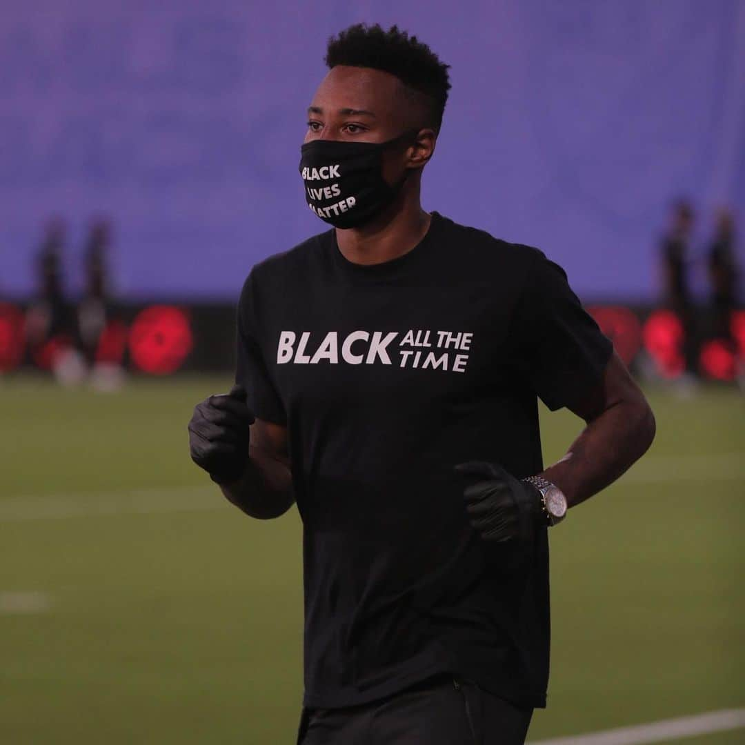 Major League Soccerさんのインスタグラム写真 - (Major League SoccerInstagram)「Change is here. ✊🏽✊🏾✊🏿 #BlackLivesMatter #MLSisBlack」7月9日 10時05分 - mls