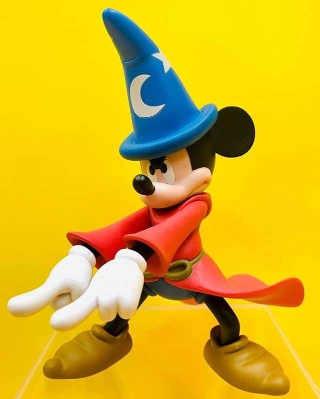 MEDICOM TOYさんのインスタグラム写真 - (MEDICOM TOYInstagram)「🧙‍♀️✨ © Disney  #ミッキー #ミッキーマウス #ファンタジア #ファンタジアミッキー #魔法使いの弟子 #ディズニー #メディコムトイ #mickey #mickeymouse #fantasia #vcd #medicomtoy」7月9日 10時30分 - medicom_toy