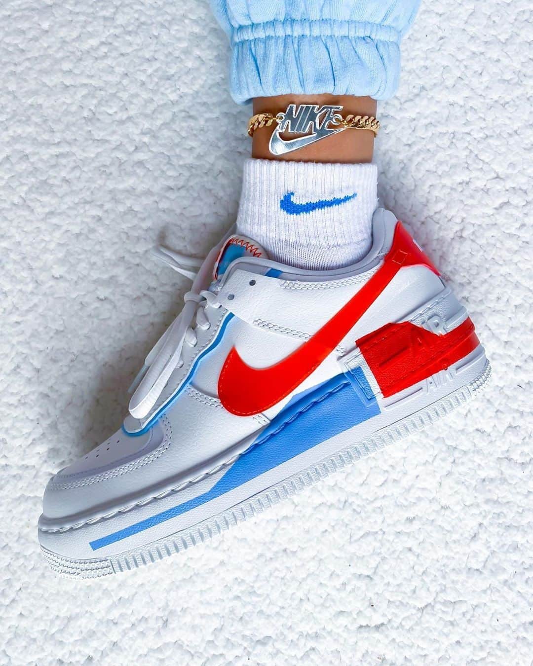 ASOSさんのインスタグラム写真 - (ASOSInstagram)「Nothing says 'ready for the weekend' like a triple swoosh drip ❤️💙 📸 @sallyssneakers (she/her) 🔎 Nike Air Force 1 Shadow trainers in white red and blue (1612796)」7月24日 6時00分 - asos