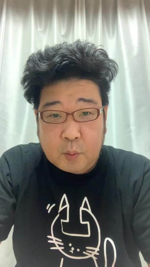 安尾信乃助のインスタグラム：「ただただコメント読んでるだけ。 同期の高山君言うてなかった。言うてる気になってた。」