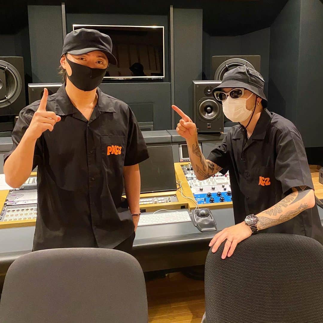 DJ DARUMAのインスタグラム：「OH家のトークセッション めちゃくちゃ面白かった🗣🗣 タン🐢タカ🐢タン🐢  カメ🐢ハメ🐢ハー🐢」