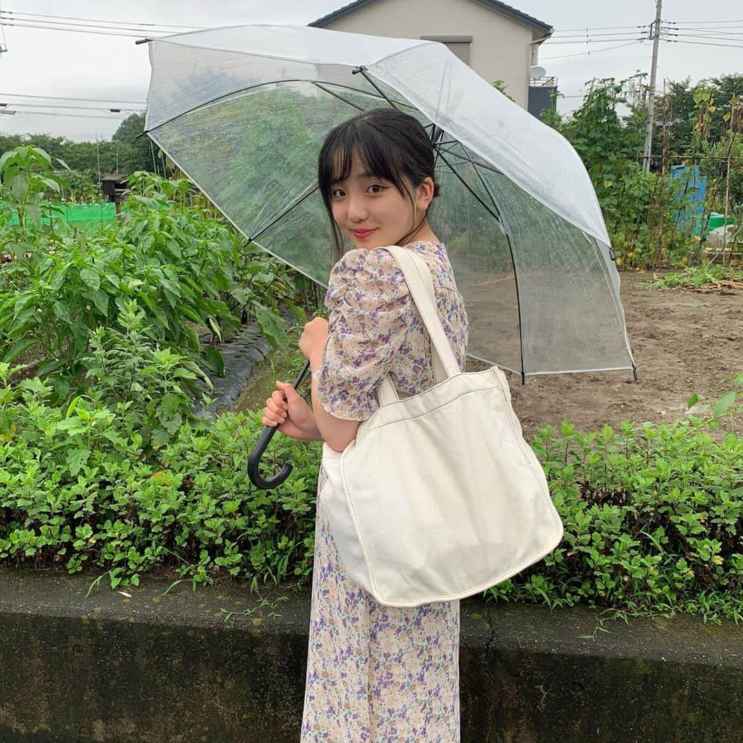 白井杏奈さんのインスタグラム写真 - (白井杏奈Instagram)「・ 高校生だから普段は制服なので私服着るのが楽しい このワンピース腕のところが可愛いんです！！ ・ 皆さんこの4連休なにしますか？」7月23日 22時25分 - lespros_anna