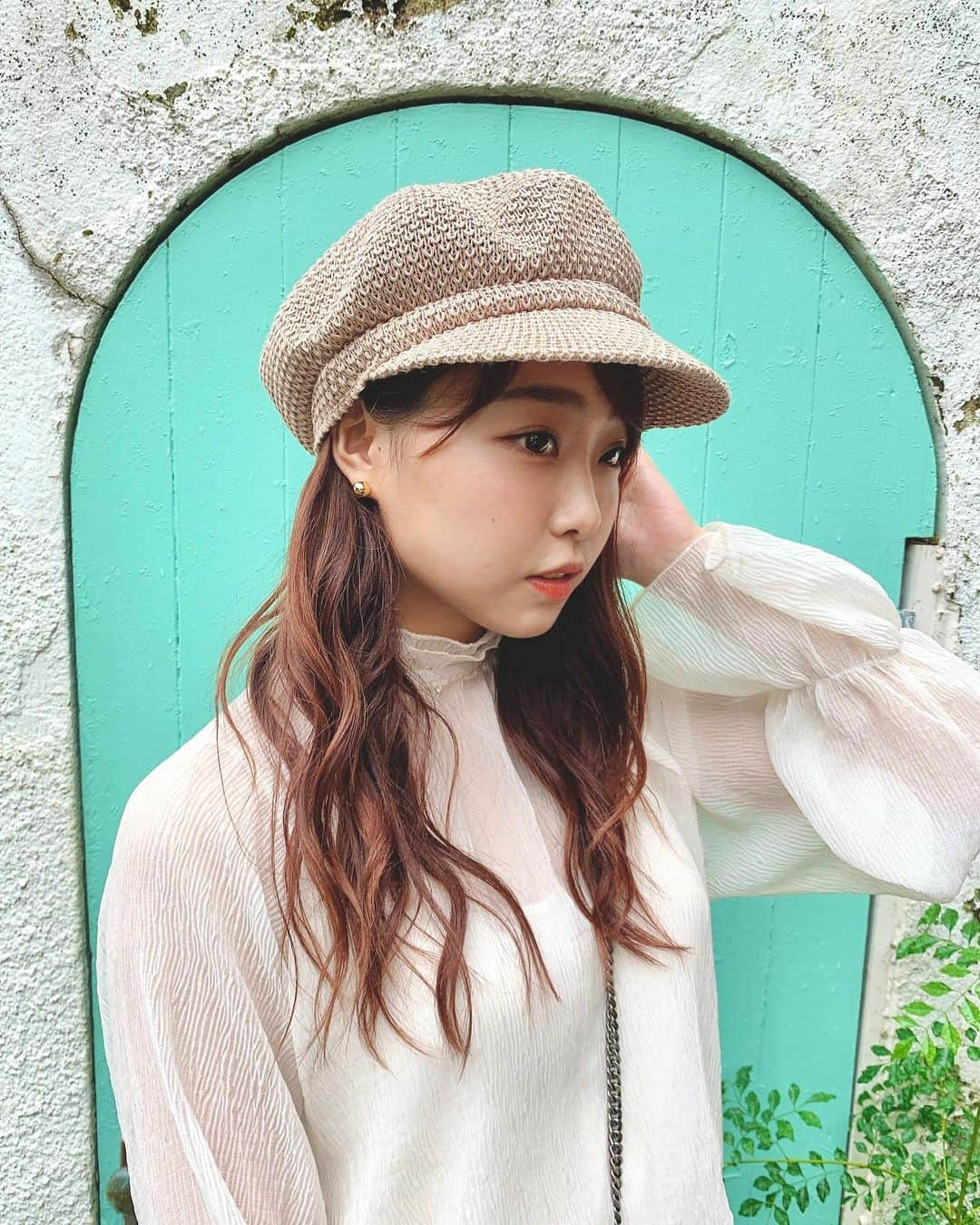 加藤夕夏さんのインスタグラム写真 - (加藤夕夏Instagram)「﻿ ﻿ 👒🤍👒🤍👒﻿ ﻿ ﻿ ﻿ ﻿ #ストローキャップ  #ストローハット #最初ストローって何？🥤﻿ #と思ってたよ﻿ #麦わら帽子 #シースルートップス﻿ #キャスケット #今日の私服 #うかしふく #ootd ﻿ #見てくれておおきに﻿」7月23日 22時48分 - uuka_nmb