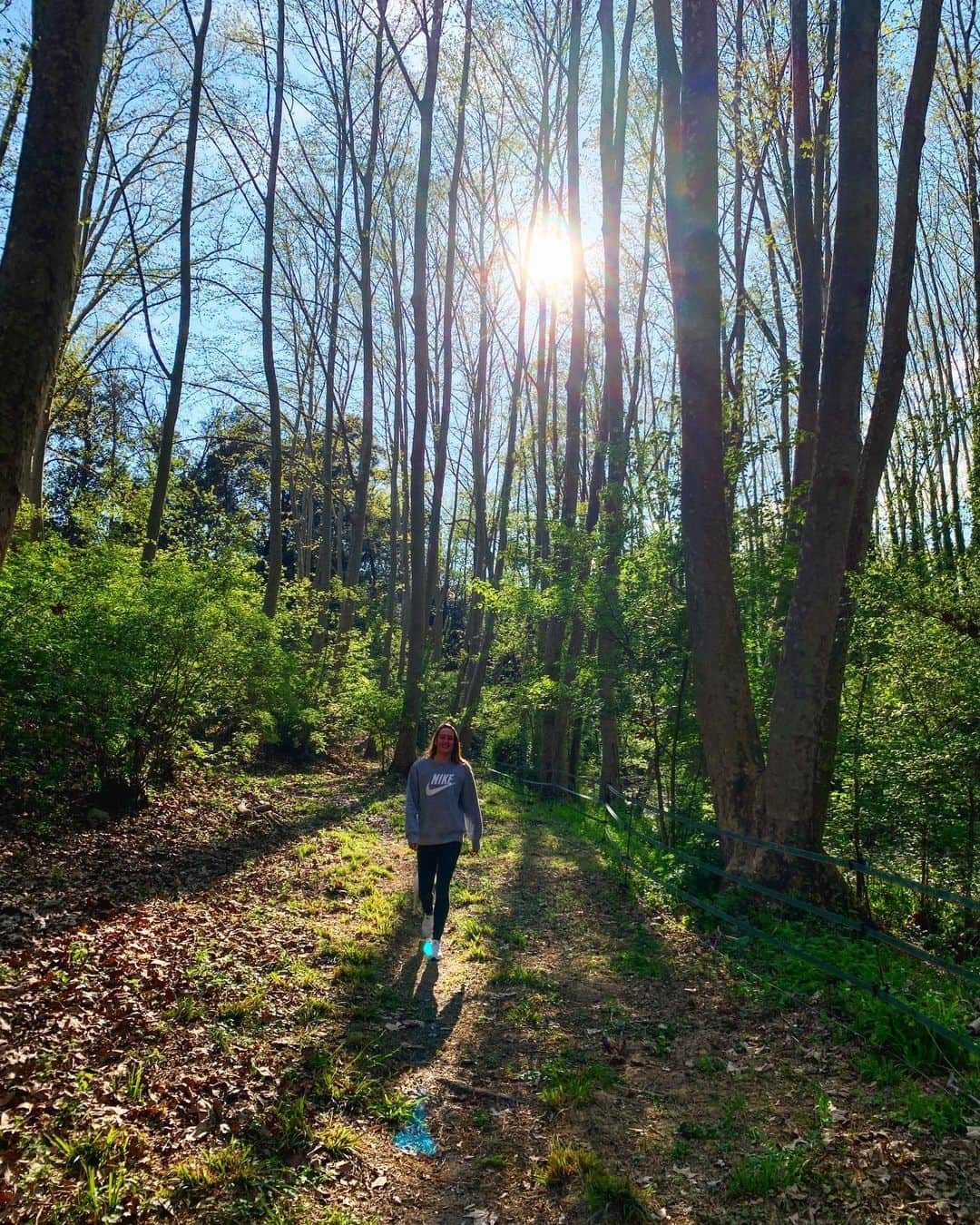 ミレイア・ベルモンテ・ガルシアさんのインスタグラム写真 - (ミレイア・ベルモンテ・ガルシアInstagram)「Young, wild & free 🌳💚」7月23日 23時23分 - missbelmont