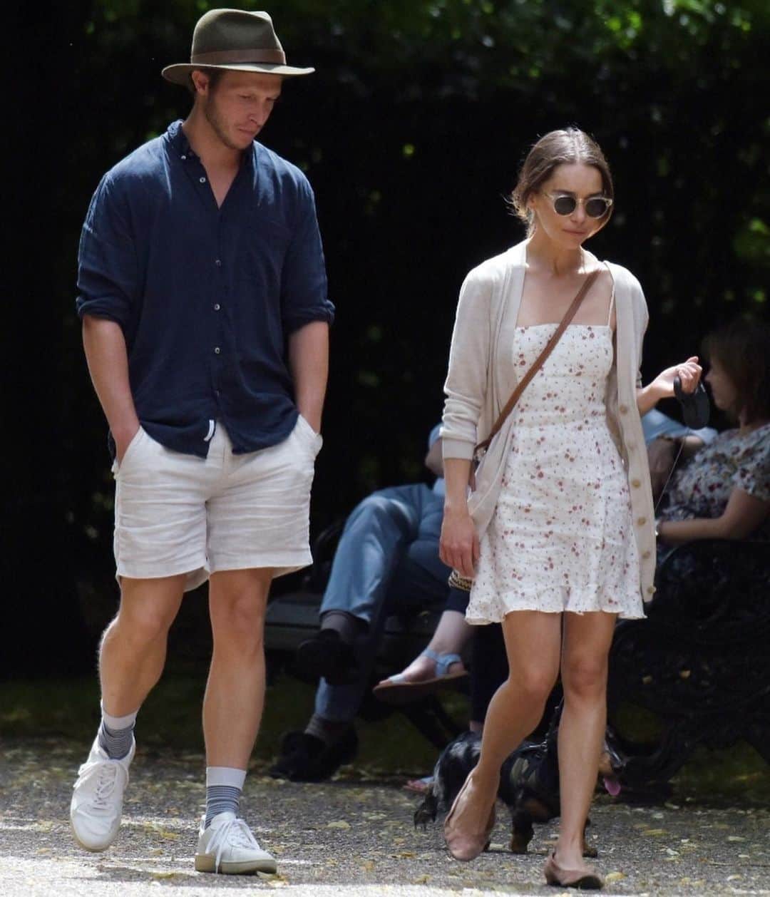 Just Jaredさんのインスタグラム写真 - (Just JaredInstagram)「Emilia Clarke and assistant director Tom Turner stepped out together for a stroll in London earlier this month!  #EmiliaClarke Photos: Backgrid」7月23日 23時27分 - justjared