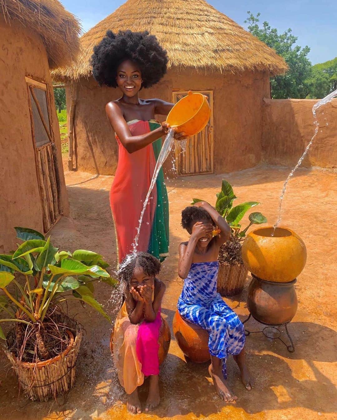 bestvacationsのインスタグラム：「Summer Days ☀️ #summervibes By: @iamhamamat #africa . . . . #cute #love #goals #fashionpost #stylish #perfect #bestoftheday #amazing #girl #flowers #beach #beautiful #photooftheday #fashioninsta #babies #inspiration #gorgeous #fashionblog #fashionable #style #streetstyle #baby #balcony #fashion #dress #babe #BestVacations」