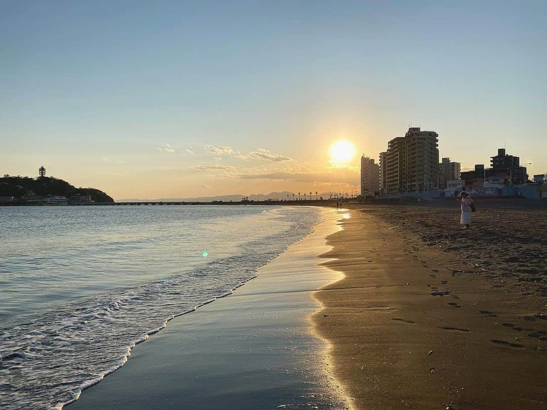 YUUGAさんのインスタグラム写真 - (YUUGAInstagram)「. . 今日は、海の日でしたね🌊 . . . 海の日という事で前行った海の写真を見てました︎︎☺︎ また、海に行って癒されたいな〜♡ . . 連休皆さんゆっくり過ごしてくださいね〜 まだまだ対策もして気をつけてください𓇼𓆡𓆉 . . . #sea #seaside #sunset #sun #photo #pic #湘南」7月23日 23時53分 - yuuga1024