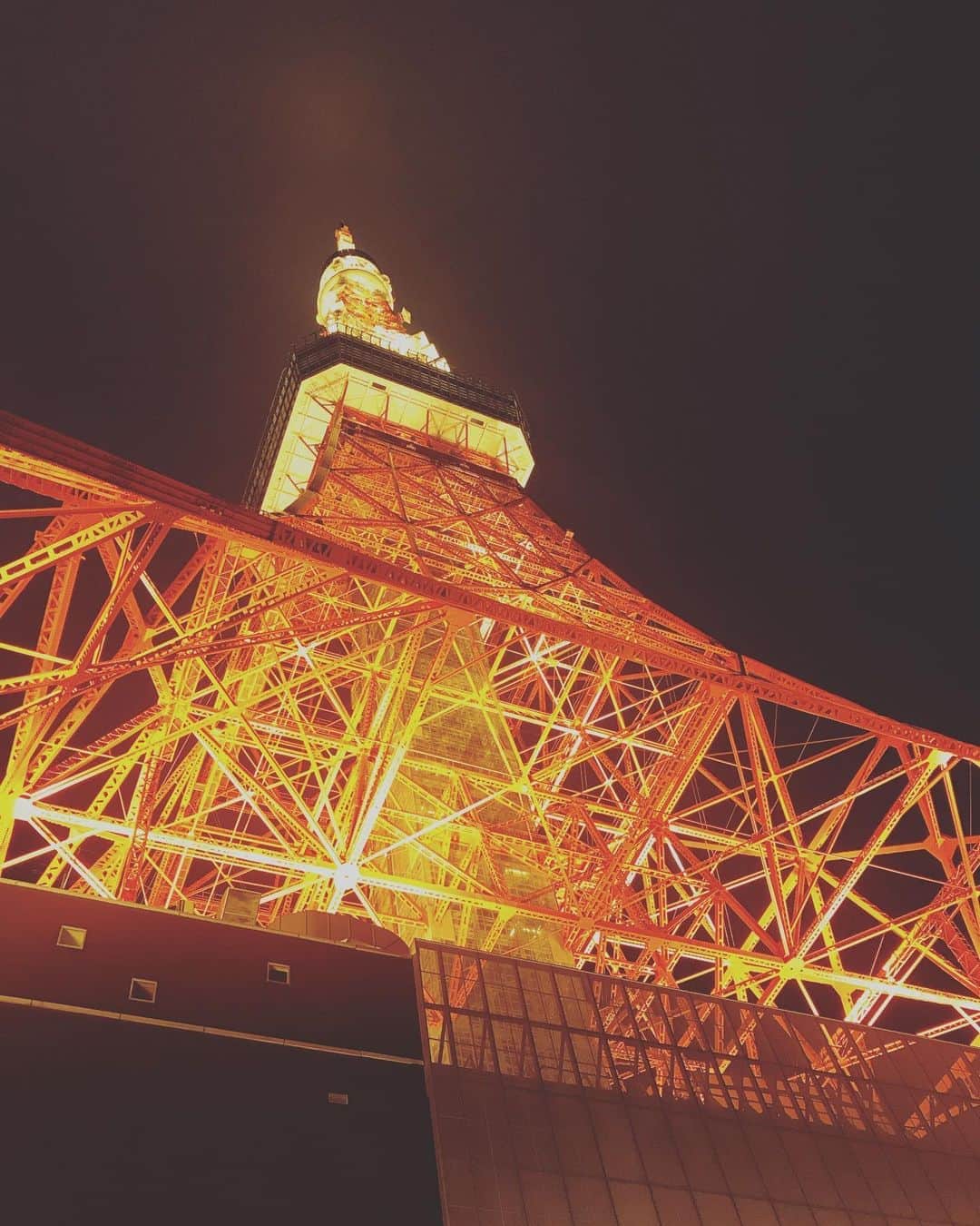 諏訪彩花のインスタグラム：「東京タワーみると、なんか元気でるんだ。光があったかくて見守られてるみたいでさ。」