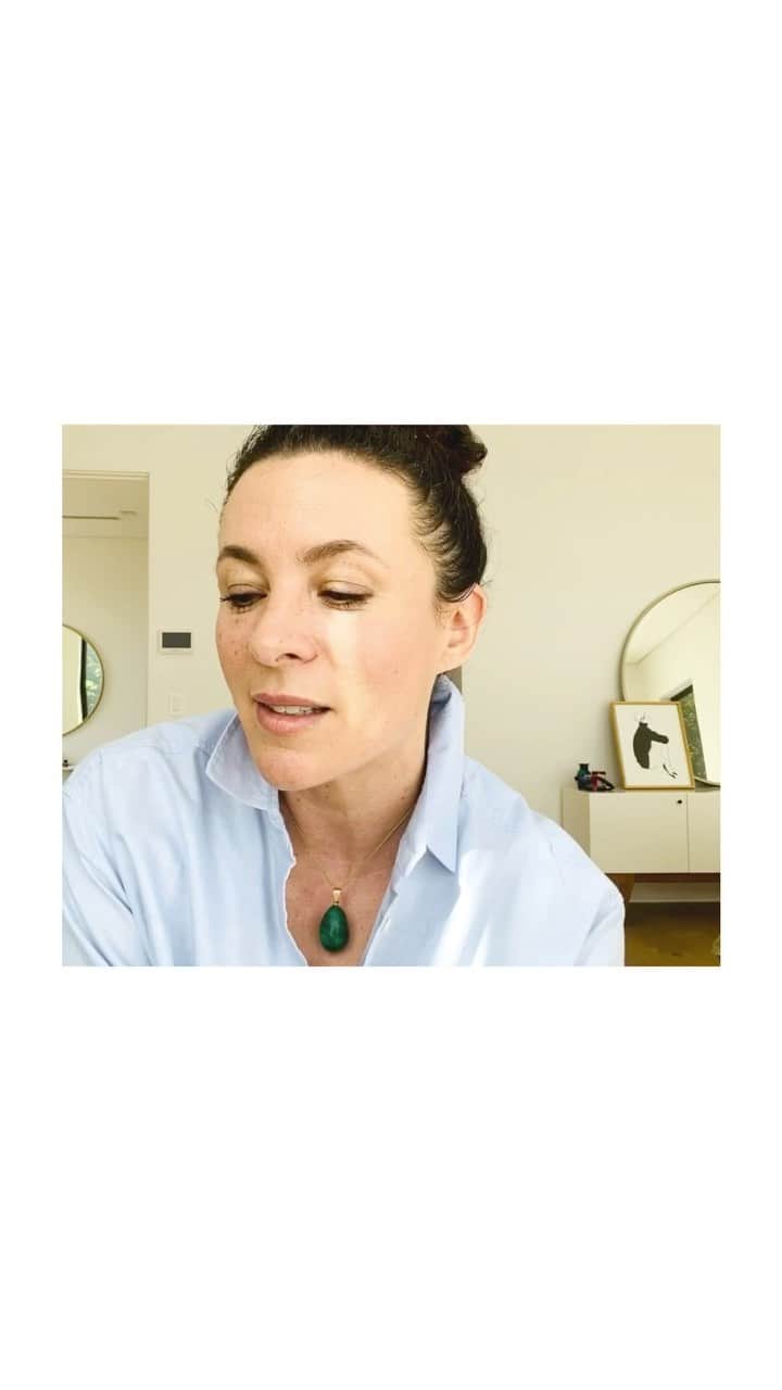 ギャランス・ドレのインスタグラム：「Here is a short extract of a (long) video I made for the community to share all I know about the subject 😌 . . If you wish to join, the link is in bio! . . . PS for the members, the follow up video with interviews will be up today! 💛💛💛」