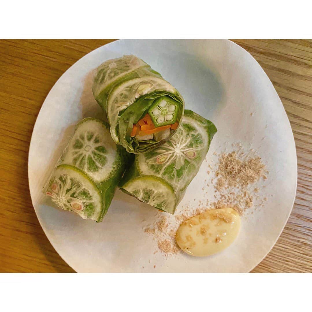 のインスタグラム：「EAT PLAY WORKS🍴 @eat_play_works 外苑前の @andivietnamese の新業態 @ancomvietnam が広尾に！！ こんな美しい生春巻きどーゆーこと☺️✨ 勿体無くて食べれないよ（すぐ食べた） . #奈沙ログ #奈沙ログin広尾  #eatplayworks #therestaurant #hiroo #andi #ĂnĐi #ancom #ĂnCơm #vietnamesefood #vietnamese #foodie #foodporn #foodpic #instafood #foodstagram #foodgasm #modernvietnamese  #イートプレイワークス #広尾 #生春巻き #ベトナム料理 #アンディ #アンコム #生春巻き #萌え断  #グルメ #東京 #横丁 #オシャレ #ヘルシー」