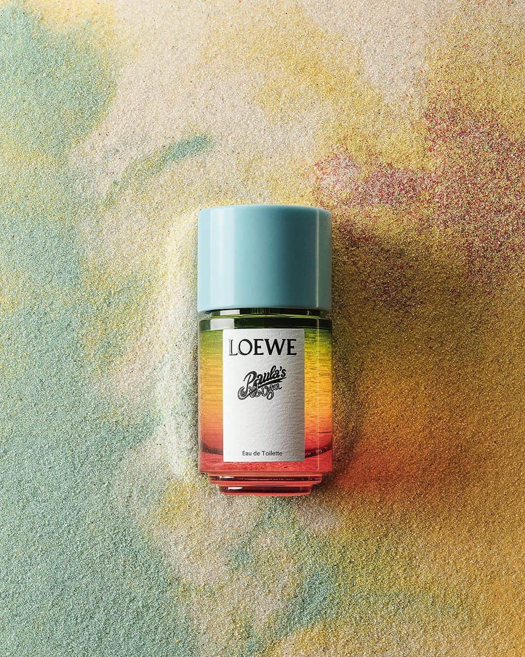 LVMHさんのインスタグラム写真 - (LVMHInstagram)「Wherever you are, experience a special getaway through the summery spirit of our Maisons.  Discover the new @loewe Paula’s Ibiza Eau de toilette for men and women. A floral, aquatic and ambery scent with tropical chords of coconut water and galbanum.   #LVMH #LOEWE #LOEWEPerfumes #LOEWEpaulas」7月24日 1時36分 - lvmh