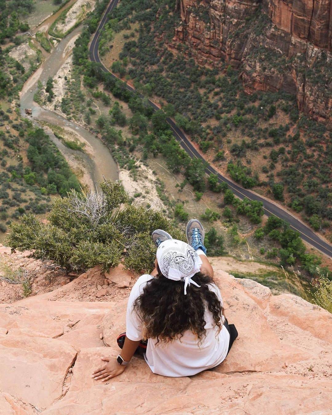 ホカオネオネのインスタグラム：「"When it comes to white supremacy it truly leaves no stone left unturned. one of the questions i always get when it comes to my involvement in the outdoors is, 'why do you think there aren’t more black people out there?' And honestly, the answer is pretty black and white. The myth of the untouched wilderness/frontier/manifest destiny, whatever you wanna call it, is exactly that. A myth. The outdoors as we know and love and take beautiful photos in, stands on a legacy of violence, racism and discrimination. Before we can ever even talk about why more Black people aren’t out there, we have to acknowledge that we all live on stolen land. It’s only through warfare and the forced removal of the Indigenous peoples who had their rights to it stripped away, are we even able to enjoy them as we do now. Nature has been one of the biggest catalysts of healing for me and it’s why I put so much emphasis on getting black and brown womxn out there. Nature heals and we should ALL feel welcomed there. It’s always a kicker to me when white people look at me like a foreigner on the trails when I look more like the people who the trails actually belong to! To be a consumer of nature one must acknowledge the atrocities that led us to this point. One must acknowledge that they weren’t made for us. That they were once dangerous for us. And even more recently, for me, that the national park i grew up hours away from was one of the last national parks to desegregate in the country. It makes complete sense why i and many others would grow up with the notion that enjoying the outdoors were white people activities. Because we were taught to not enjoy them through a whitewashed history. Did you know that some of the first park rangers were black - Buffalo Soldiers? Most wouldn’t know unless they were looking for it. That’s why we started the racism in the outdoors series for @hikeclerb so that we can breakdown these stereotypes that are still upheld in the outdoors to educate us on how we’ve gotten to the point we are today. Swipe through for some facts. We have to decolonize our minds and question EVERY DAMN THING until we dismantle this system once and for all." - HOKA Fan @evemeetswest」