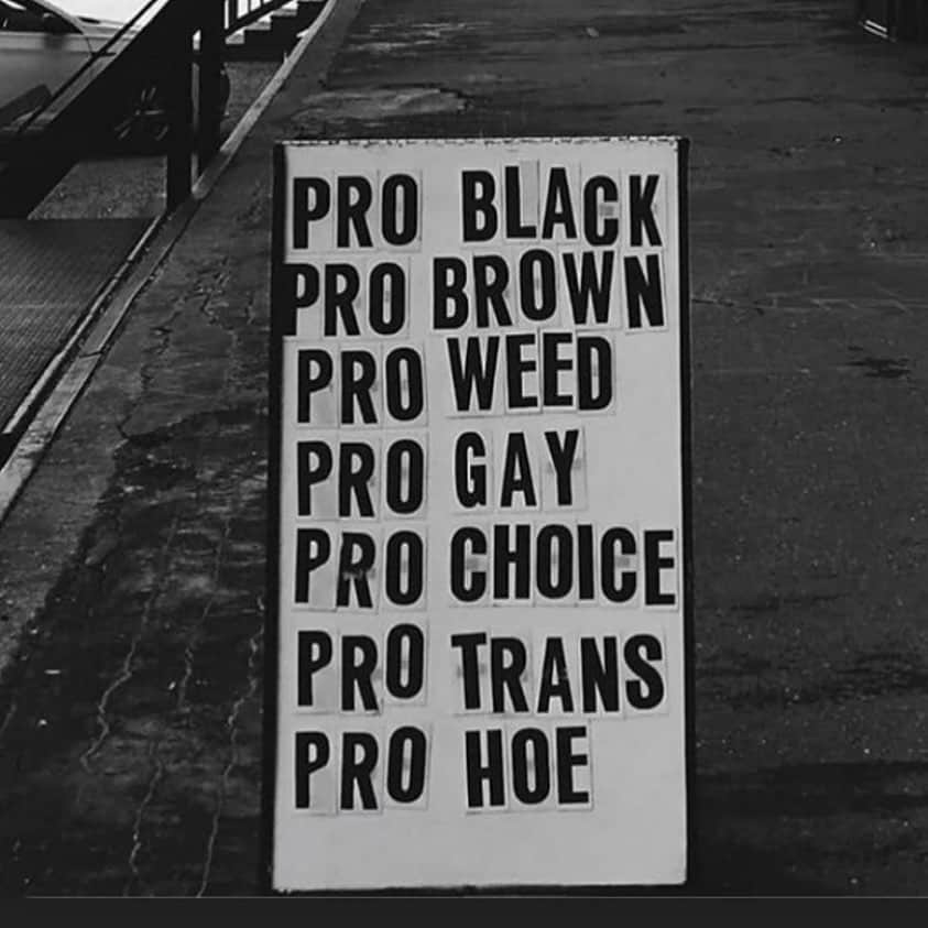 インバー・ラヴィのインスタグラム：「Proper」