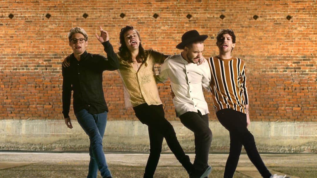 Vevoさんのインスタグラム写真 - (VevoInstagram)「Head down @onedirection's memory lane in this emotional video of archival clips celebrating #10YearsOf1D ❤️ ⠀⠀⠀⠀⠀⠀⠀⠀⠀ ▶️ link in bio  #OneDirection #10YearsOfOneDirection」7月24日 2時54分 - vevo