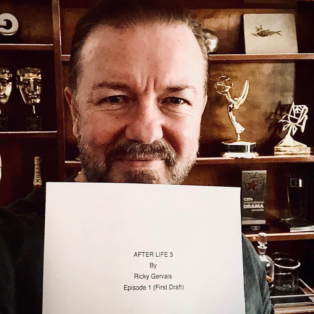 リッキー・ジャーヴェイスさんのインスタグラム写真 - (リッキー・ジャーヴェイスInstagram)「Cheers 🥂」7月24日 3時08分 - rickygervais