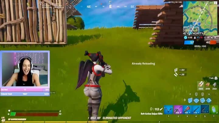 Nicole Kopchakのインスタグラム：「I switch to m&k and we hit a shit ton of no scopes last night on stream lol, couldn’t fit them all in 💅🏻」