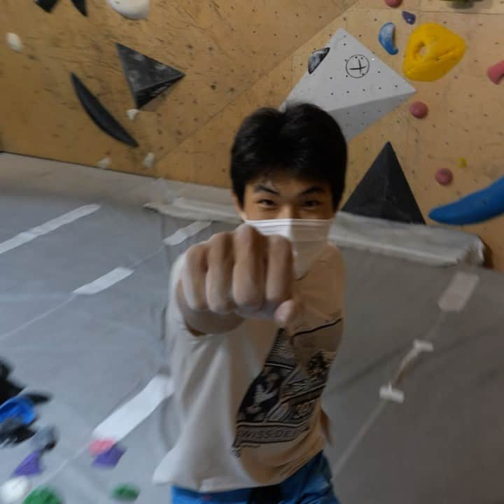 杉本怜のインスタグラム：「Route setting at @bolz_climb ﻿ Let's try it everyone!﻿ ﻿ video by @youstagrum ﻿ Thank you!!﻿ ﻿ #マイナビ  #オリエンタルバイオ #みらい住宅開発紀行 #raffine #mammut #lasportiva #東京粉末 #グラビスアーキテクツ﻿ @orientalbio1991 @mammut_japan @lasportivajp @tokyopowder ﻿」