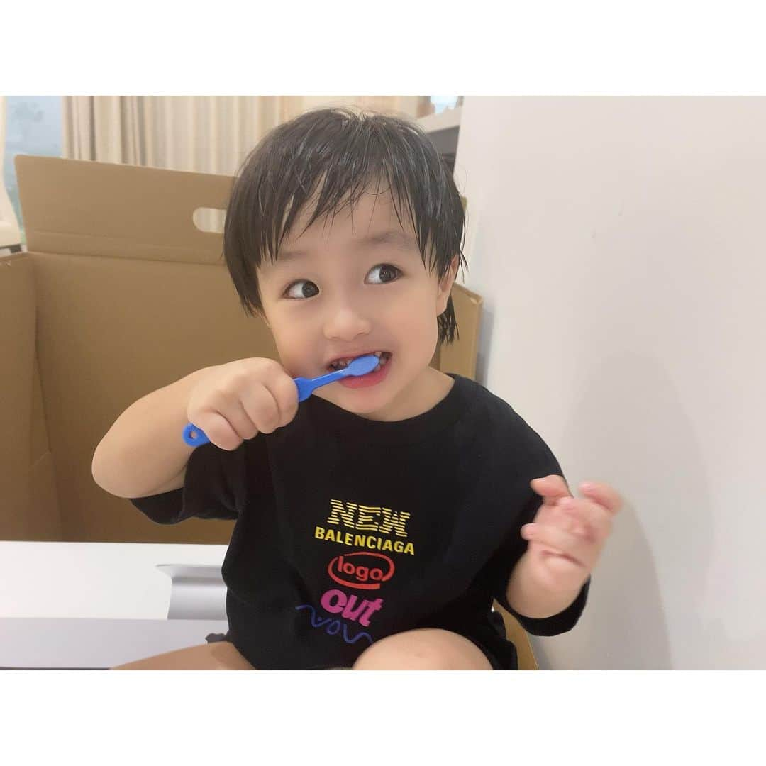 川崎希さんのインスタグラム写真 - (川崎希Instagram)「brush brush brush🌟🌟🌟  #歯磨き #brushyourteeth」7月9日 21時35分 - kawasakinozomi