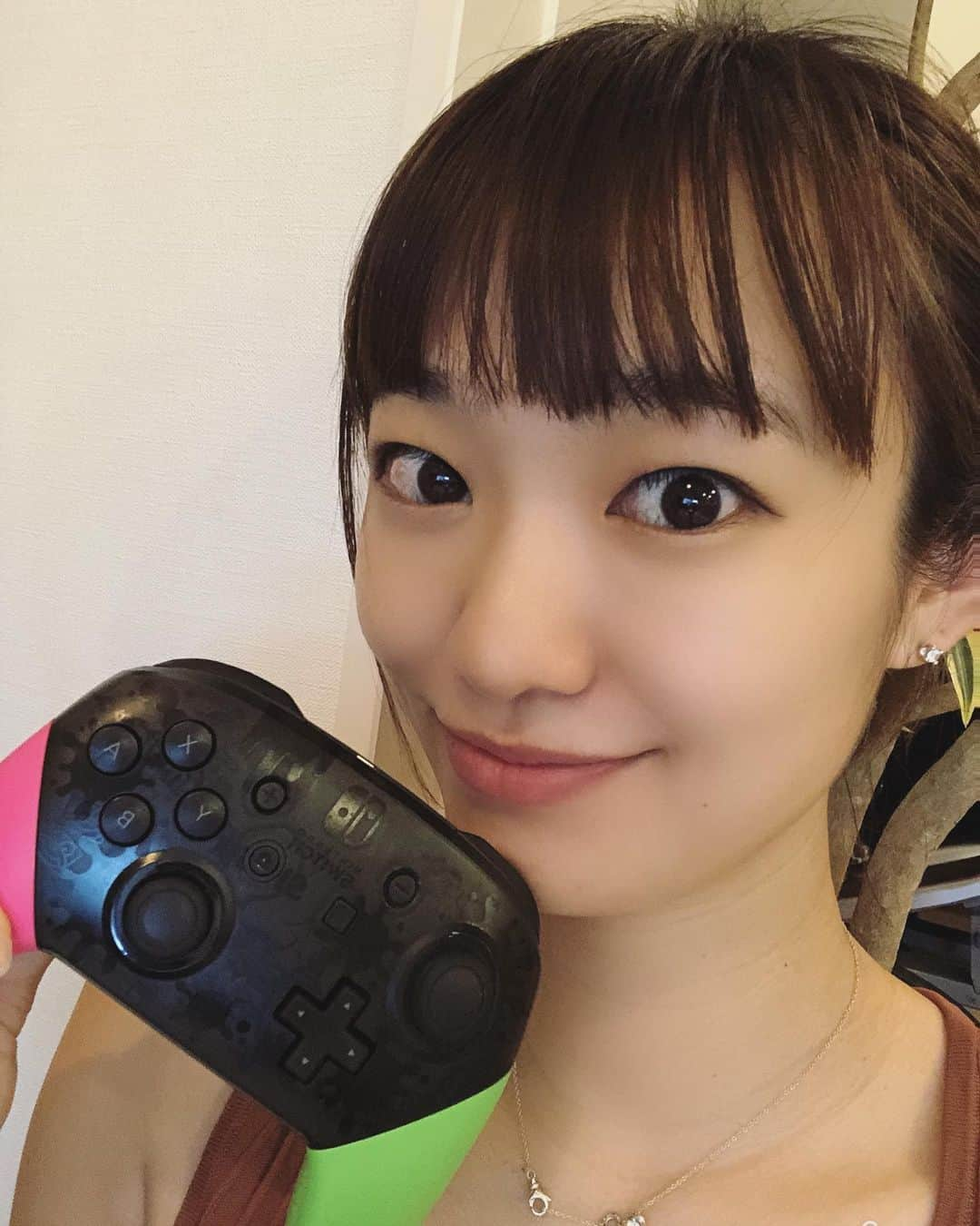 小田唯さんのインスタグラム写真 - (小田唯Instagram)「さいきんイチナナライブでゲーム配信始めました🎮配信中です！ スプラトゥーン2やってます🙌  プロフィールにもリンク貼ります！ アカウント👉ゆいたん_yuitang よろしくお願いします❣️  #イチナナ　#ゲーム配信　#ゲーム実況　#スプラトゥーン2」7月9日 20時10分 - oda_yui