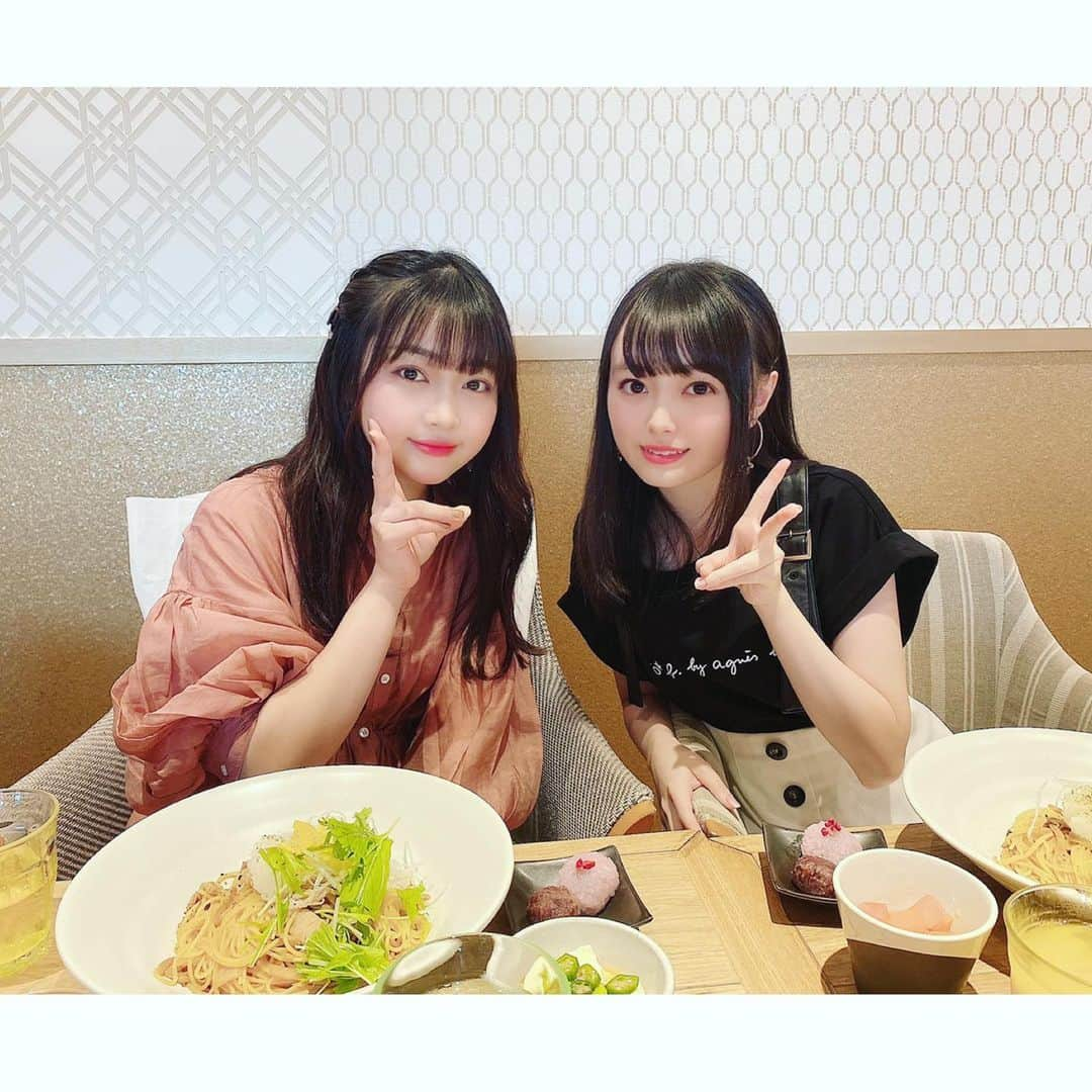 樋渡結依さんのインスタグラム写真 - (樋渡結依Instagram)「昨日はみいあちゃんと約７ヶ月ぶりに会えた〜😊楽しすぎてお昼に会ったのにすぐに夜になってた笑　 #田附未衣愛 ちゃん #一緒にショッピング #一緒にランチ 🍝 #こなな のパスタめっちゃ美味しかったよ！ #プレゼントありがとう🎁  今度は一緒に #インド カレー🍛食べに行こうね☺️笑 #インドカレー の美味しいお店教えてください🙇‍♀️」7月9日 20時21分 - yui_hiwatashi0430