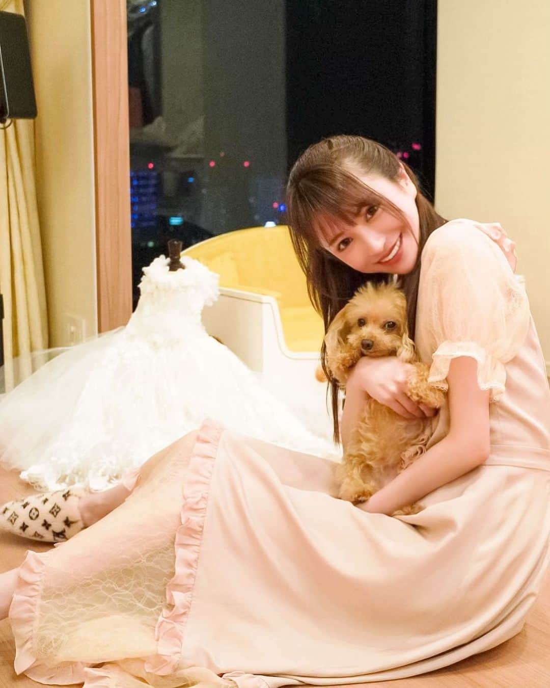 愛沢えみりさんのインスタグラム写真 - (愛沢えみりInstagram)「お腹ぽこりん🧸💕 . emiriawiz SALEしてるので 良かったらチェックしてみてください💕 @emiriawiz_official」7月9日 21時19分 - emiri_aizawa