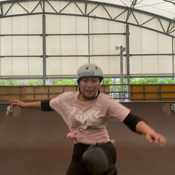 中村貴咲のインスタグラム：「#一人置き撮りが一番楽しい @akiko_lawson @kinoshita_group_sports @powellperalta @independenttrucks @goodskates_inc @five_cross_skatepark @asics_sportstyle_jp」