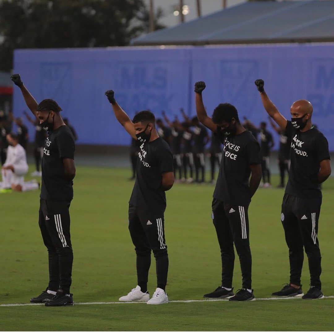 ティム・ハワードさんのインスタグラム写真 - (ティム・ハワードInstagram)「I applaud you @mls 👏🏽 well done. #BLM #mlsisback」7月9日 12時51分 - timhow1