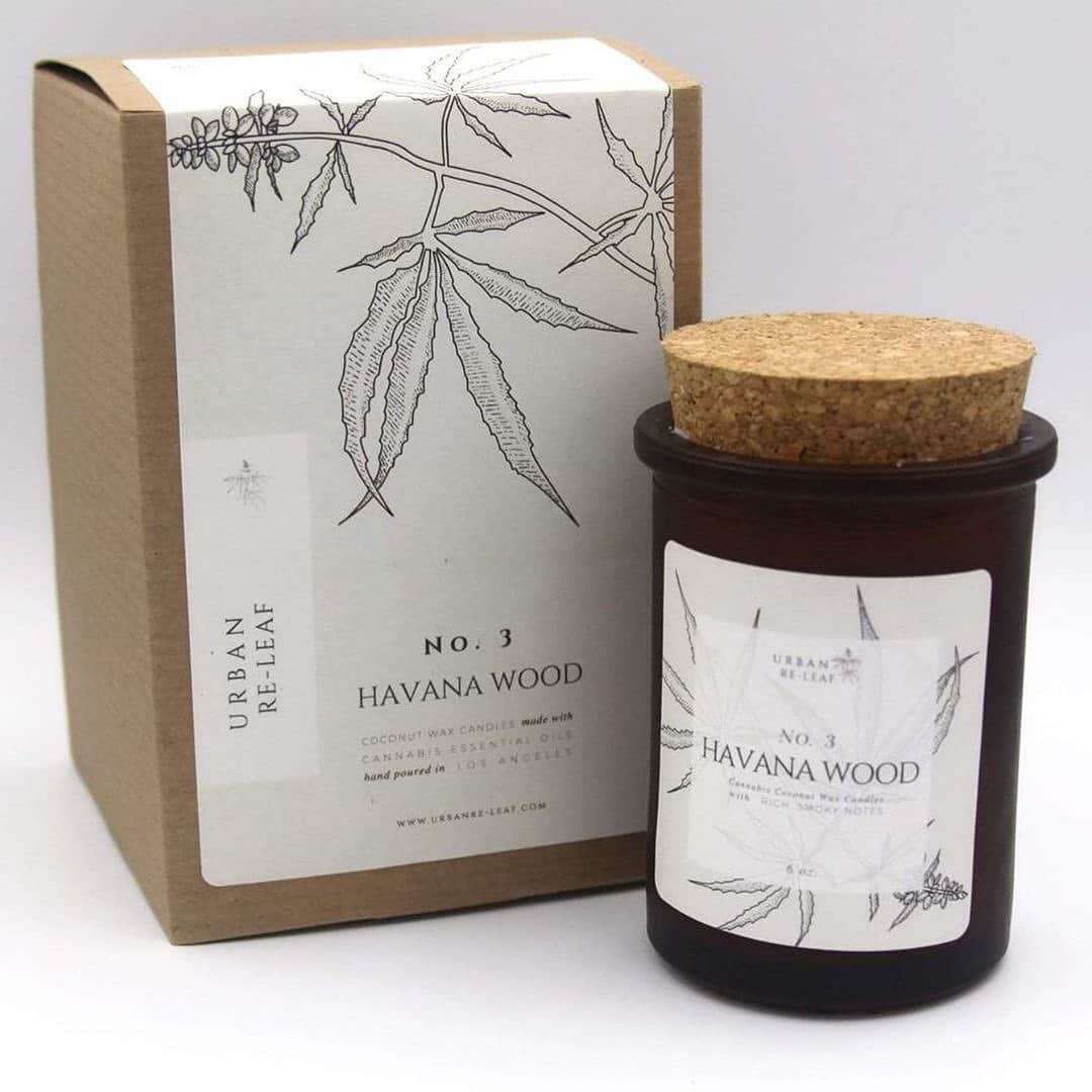 Design Milkさんのインスタグラム写真 - (Design MilkInstagram)「Over on @designmilkyou: we’re rounding up 8 Black-owned businesses that we think are making some interesting products worth checking out. Purchasing a product goes a very long way when it comes to small businesses, but it’s not the only way to way to show support. Giving them a follow on Instagram, a heart on your favorite posts, or a comment of encouragement and love goes a long way too. 👉 Swipe and give them a follow! Learn more on designmilk[dot]com」7月9日 13時03分 - designmilk