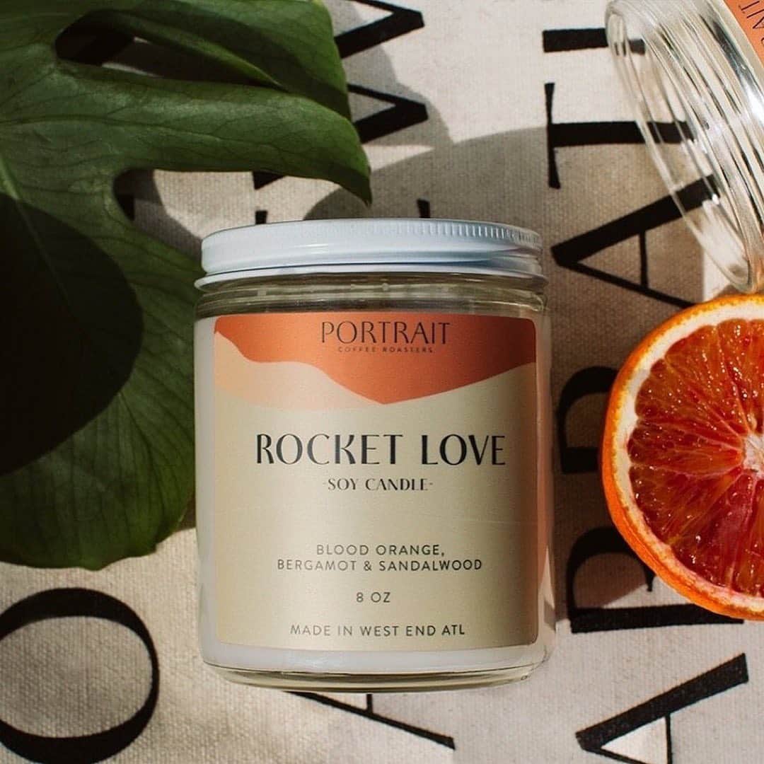 Design Milkさんのインスタグラム写真 - (Design MilkInstagram)「Over on @designmilkyou: we’re rounding up 8 Black-owned businesses that we think are making some interesting products worth checking out. Purchasing a product goes a very long way when it comes to small businesses, but it’s not the only way to way to show support. Giving them a follow on Instagram, a heart on your favorite posts, or a comment of encouragement and love goes a long way too. 👉 Swipe and give them a follow! Learn more on designmilk[dot]com」7月9日 13時03分 - designmilk