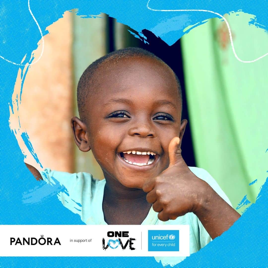 unicefさんのインスタグラム写真 - (unicefInstagram)「We’re thrilled to announce that the Marley family will reimagine @bobmarley’s classic #OneLoveOneHeart in aid of UNICEF’s coronavirus response.   Help double the love. 💙💙 Thanks to @theofficialpandora, every $ you donate will be matched up to $1 million. Help save lives by tapping the link in our bio. @oneloveoneheart2020」7月9日 13時15分 - unicef