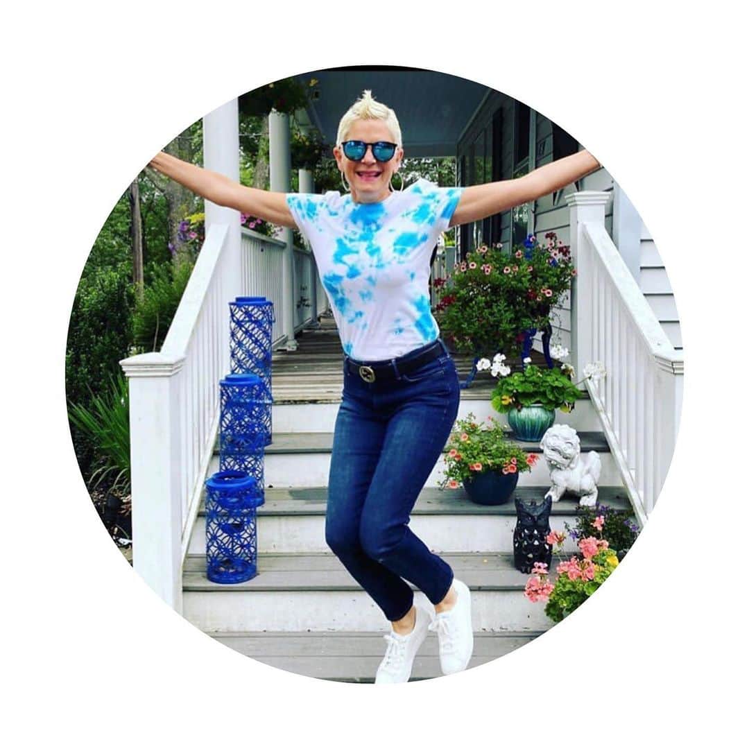 のインスタグラム：「@thehipsmith always looking hip in our tees😍 . . . . . . . . . . . . .  #wholesale #ootd #graphictees #stylewild #fashioninsta #createcultivate #fashiongram #fashioninspo #boutiqueshopping #boutiqueclothing #trending #wholesaleclothing g#styletrends」