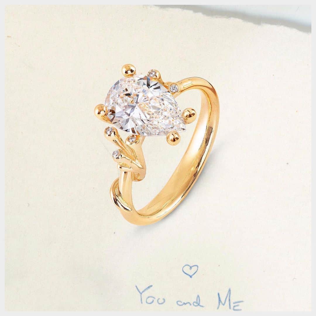 オーレリンガードさんのインスタグラム写真 - (オーレリンガードInstagram)「Part III: The Making of Nature Solitaire Ring. Finally, tiny white diamonds are set delicately in the branches holding the superior pear shaped diamond. The diamond is set as the ultimate final touch.  The Nature Solitaire ring is ready to celebrate your love for a lifetime. From our workshop North of Copenhagen: Meet goldsmith Morten who has been working with Ole & Charlotte Lynggaard for more than 30 years in the workshop.  Music by @jtexmusic with "Carnival Girl". #OLCWedding #OLCLove #OleLynggaardCopenhagen」7月9日 15時25分 - olelynggaardcopenhagen